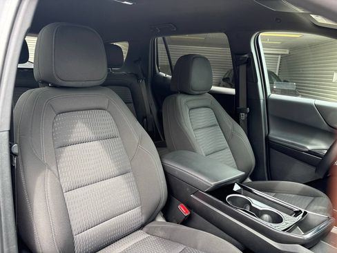Used 2025 Chevrolet Equinox LT FWD image 21