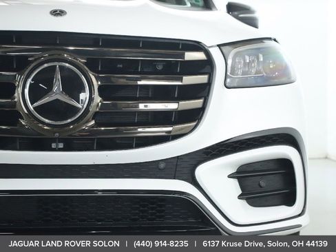 Used 2024 Mercedes-Benz GLS 580 4MATIC image 47
