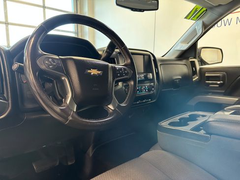 Used 2017 Chevrolet Silverado 1500 LT w/ All Star Edition AWD/4WD image 9