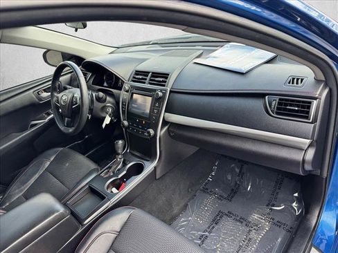 Used 2017 Toyota Camry SE FWD image 20
