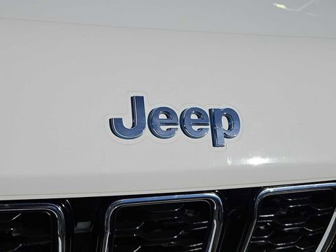 Used 2022 Jeep Grand Cherokee Limited 4xe w/ MOPAR Finishing Package image 12