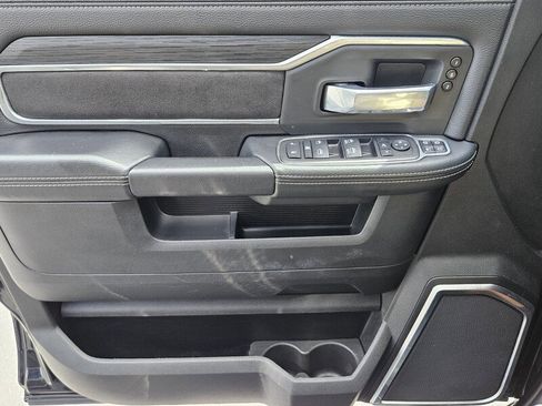 Used 2024 RAM 3500 Laramie w/ Night Edition image 26