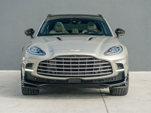 Used 2023 Aston Martin DBX 707 image 3