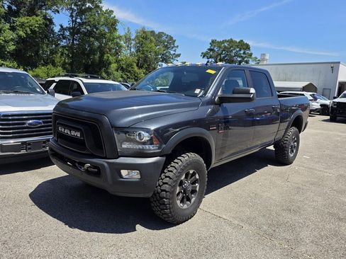 Used 2017 RAM 2500 Power Wagon w/ Luxury Group AWD/4WD image 4