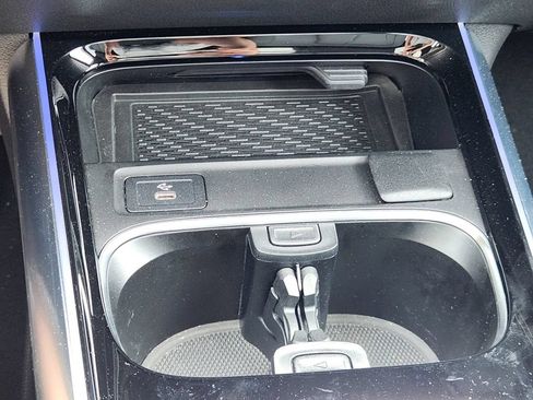 Used 2025 Mercedes-Benz GLA 250 4MATIC image 26