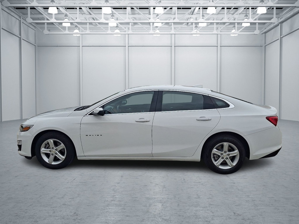 Used 2024 Chevrolet Malibu LT FWD image 2