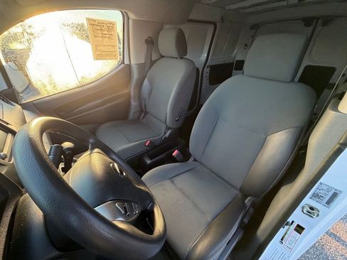 Certified 2020 Nissan NV200 S image 11