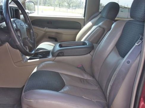 Used 2004 Chevrolet Avalanche Z71 w/ Preferred Equipment Group image 17