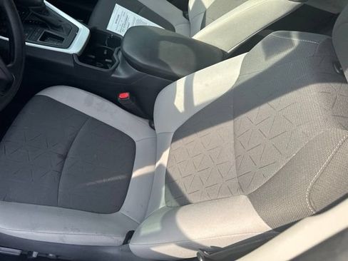 Used 2025 Toyota RAV4 XLE w/ Convenience Package FWD image 12