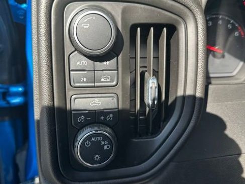 Used 2022 Chevrolet Silverado 1500 Custom AWD/4WD image 27