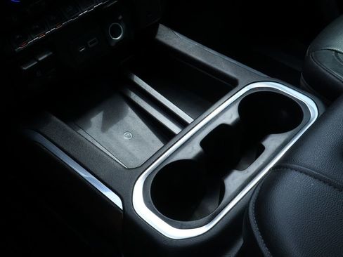 Used 2019 Chevrolet Silverado 1500 LTZ image 16