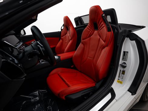 Used 2023 BMW Z4 M40i w/ Premium Package RWD image 5