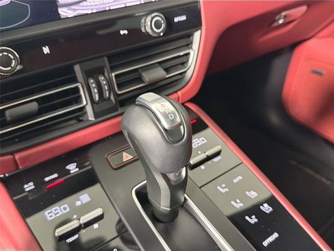 Certified 2023 Porsche Macan GTS AWD/4WD image 34