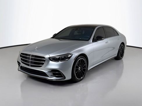 Used 2023 Mercedes-Benz S 500 4MATIC w/ AMG Line image 10