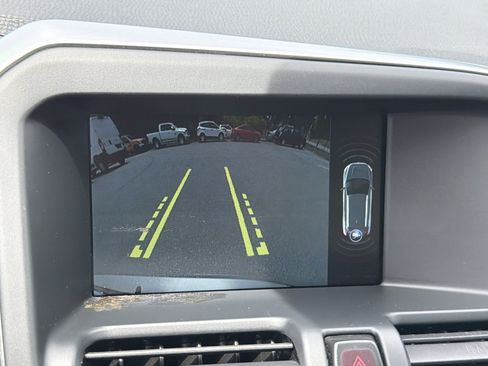 Used 2015 Volvo XC60 T5 Premier w/ Proximity Package FWD image 34