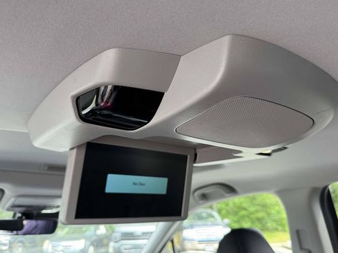 Used 2019 Honda Pilot Touring image 19