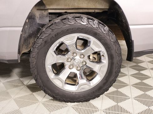 Used 2022 RAM 1500 Big Horn AWD/4WD image 17