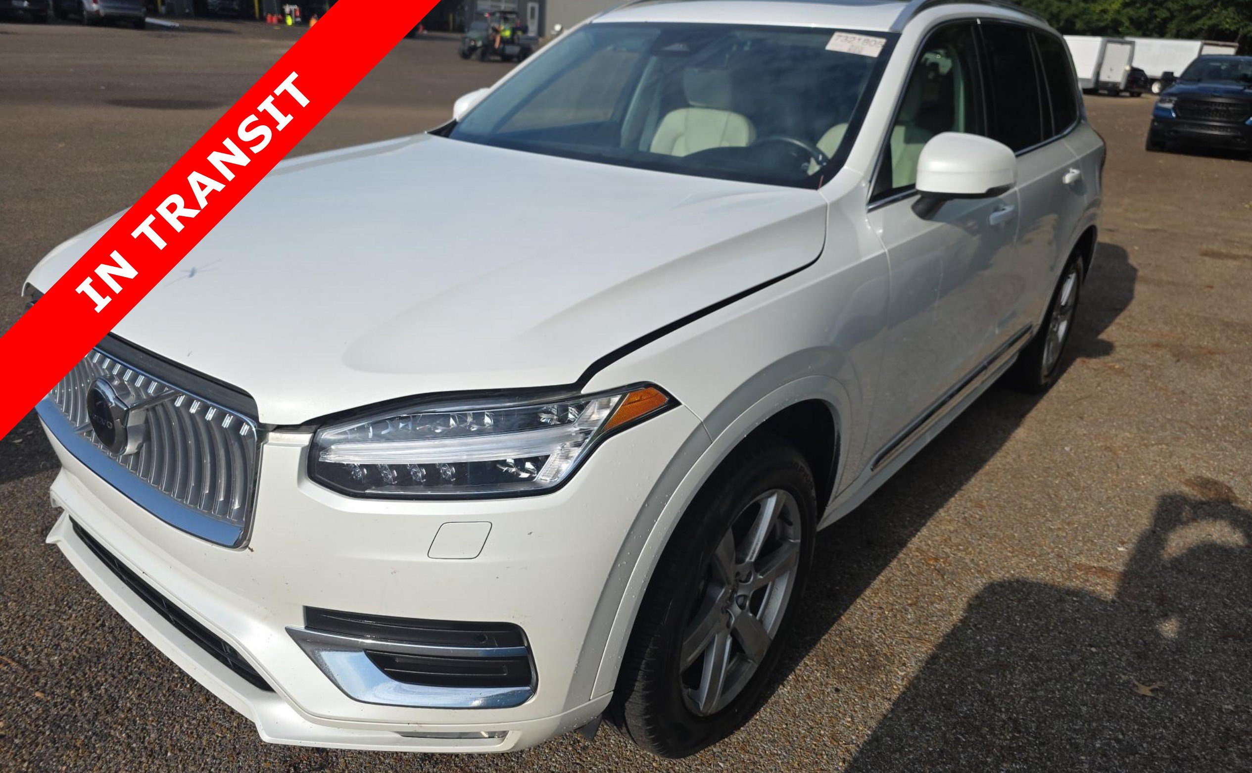 Used 2024 Volvo XC90 B5 Core AWD/4WD image 1