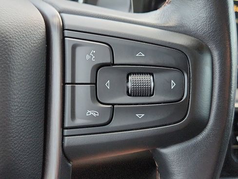 Used 2023 GMC Sierra 1500 AT4 w/ AT4 Premium Package AWD/4WD image 18