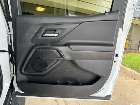 Used 2024 Chevrolet Silverado EV W/T AWD/4WD image 31