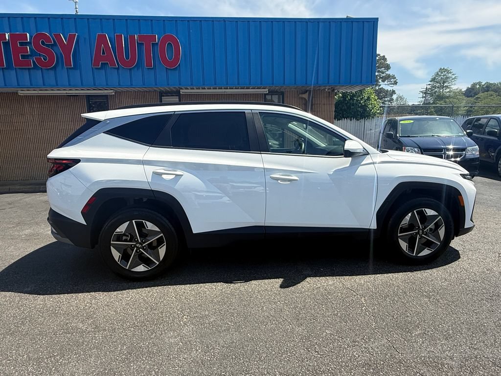 Used 2025 Hyundai Tucson SEL AWD/4WD image 12