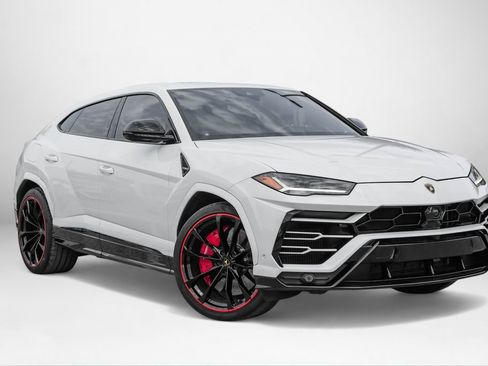 Used 2022 Lamborghini Urus image 4