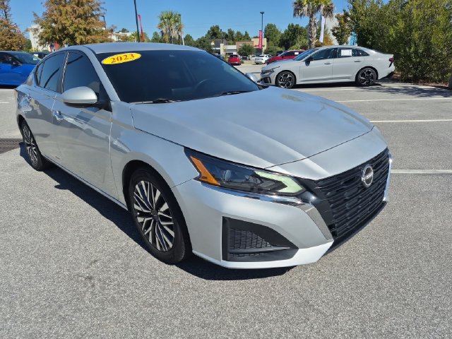 Certified 2023 Nissan Altima 2.5 SV FWD image 10