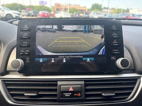Used 2022 Honda Accord Touring image 23