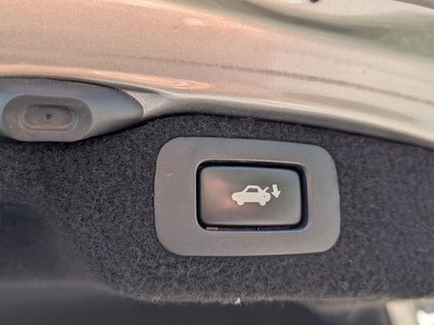 Used 2016 Lexus LS 460 image 14