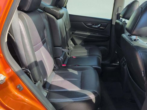 Used 2019 Nissan Rogue SL w/ Premium Package AWD/4WD image 31