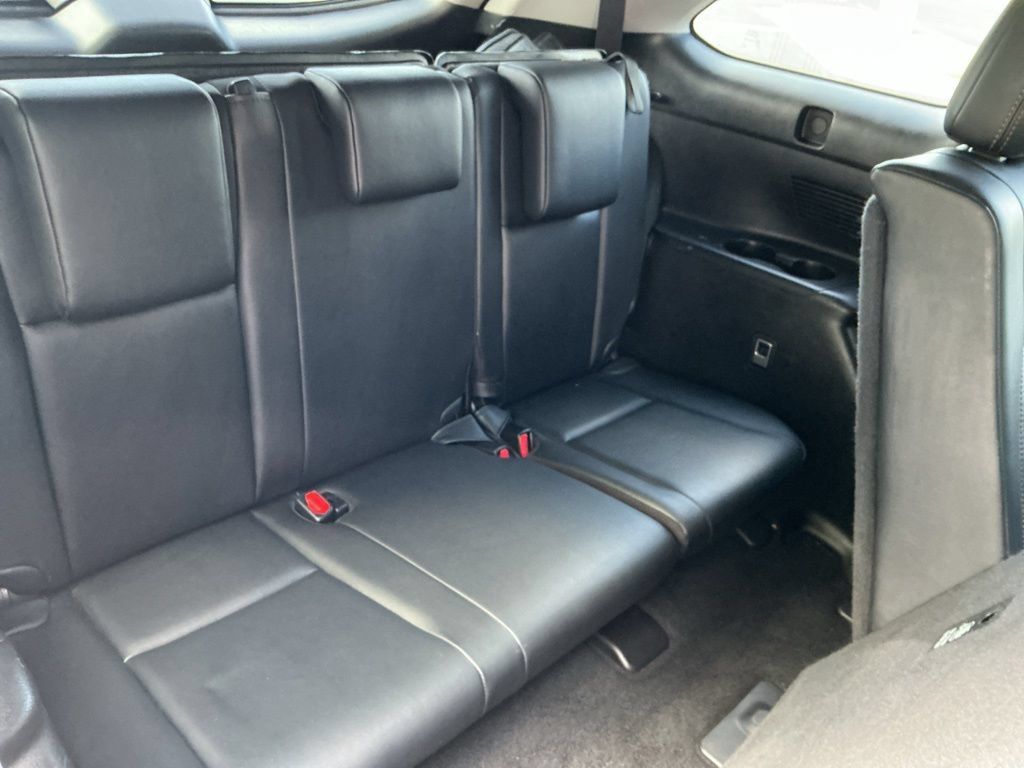 Used 2019 Toyota Highlander XLE AWD/4WD image 38