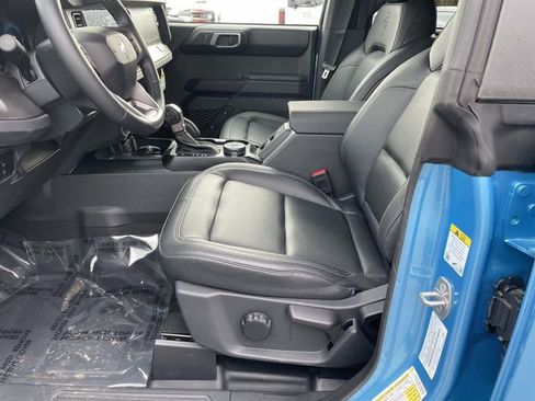 New 2025 Ford Bronco Badlands image 9