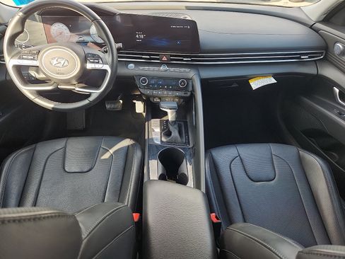 Certified 2023 Hyundai Elantra Limited w/ Cargo Package FWD image 9