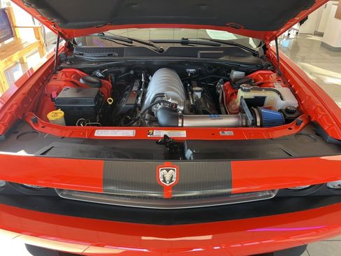 Used 2009 Dodge Challenger SRT8 w/ SRT Option Group II image 22