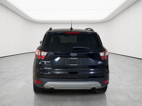 Used 2018 Ford Escape SE w/ SE Sync 3 Package AWD/4WD image 5