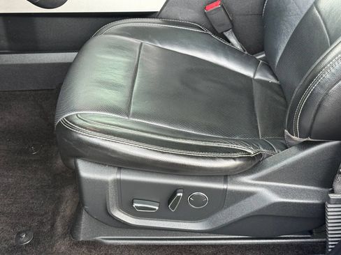 Used 2017 Ford F150 Lariat w/ Equipment Group 501A Mid AWD/4WD image 39