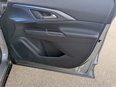 New 2026 Chevrolet Equinox EV LT image 36