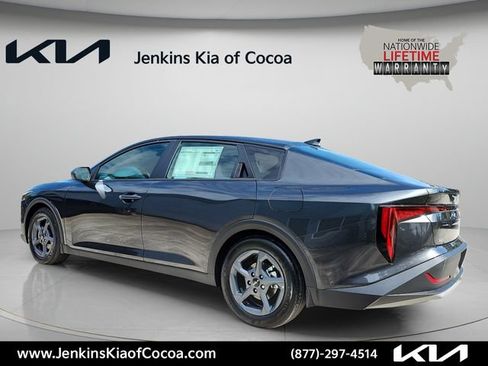 New 2026 Kia K4 FWD image 8