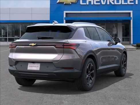 New 2026 Chevrolet Equinox EV LT FWD image 4
