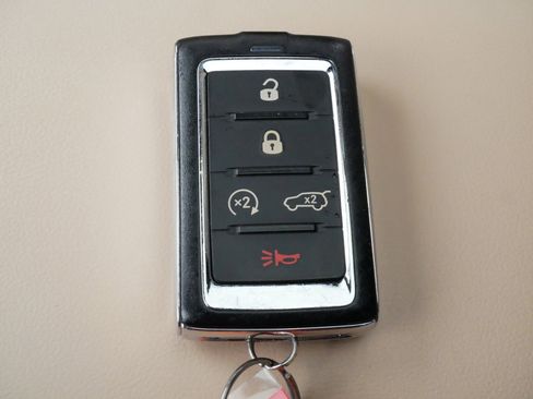 Used 2023 Jeep Grand Cherokee Limited w/ MOPAR Finishing Package image 30