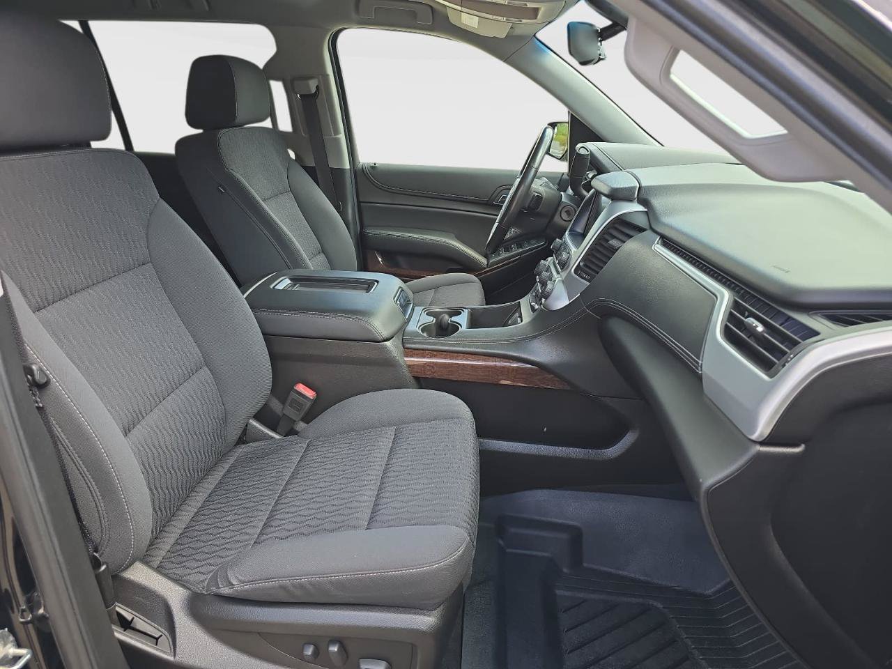 Used 2019 GMC Yukon XL SLE AWD/4WD image 17