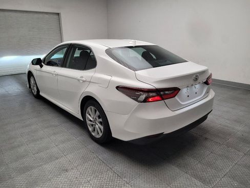 Used 2022 Toyota Camry LE FWD image 5