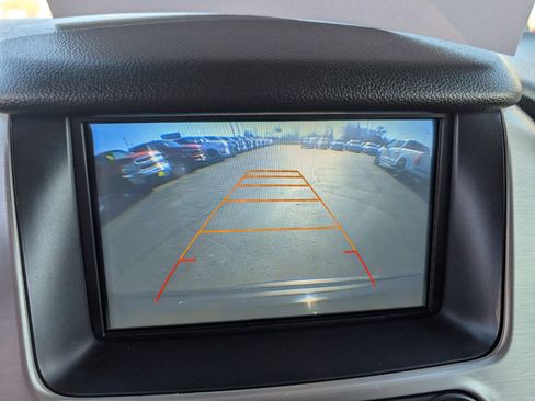 Used 2017 GMC Yukon XL SLT w/ Open Road Package image 21