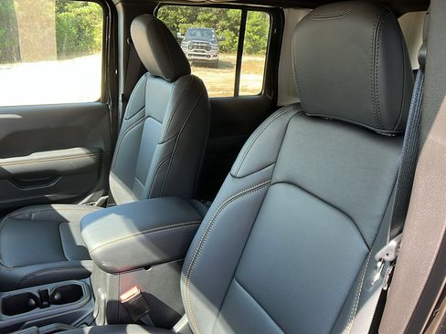 New 2026 Jeep Wrangler Sahara image 18