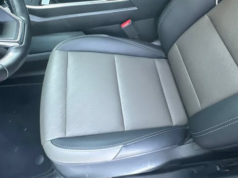 Used 2025 Chevrolet Equinox LT w/ Convenience Package II AWD/4WD image 5