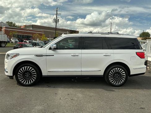 Used 2018 Lincoln Navigator Black Label w/ Cargo Package image 3