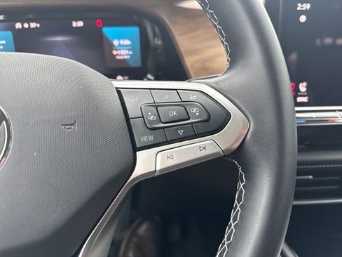 Used 2024 Volkswagen Atlas SE w/ Panoramic Sunroof Package image 20