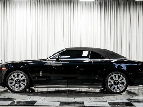Used 2017 Rolls-Royce Dawn RWD image 53