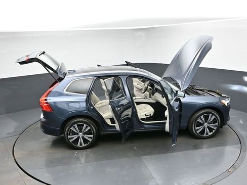 Used 2023 Volvo XC60 B5 Plus w/ Climate Package image 38