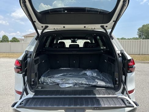 New 2026 BMW X5 M60i w/ Executive Package image 25